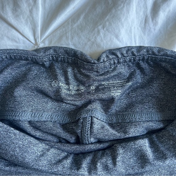 Ardene Move Basic Collection Gray Capri Leggings XS - Picture 8 of 8